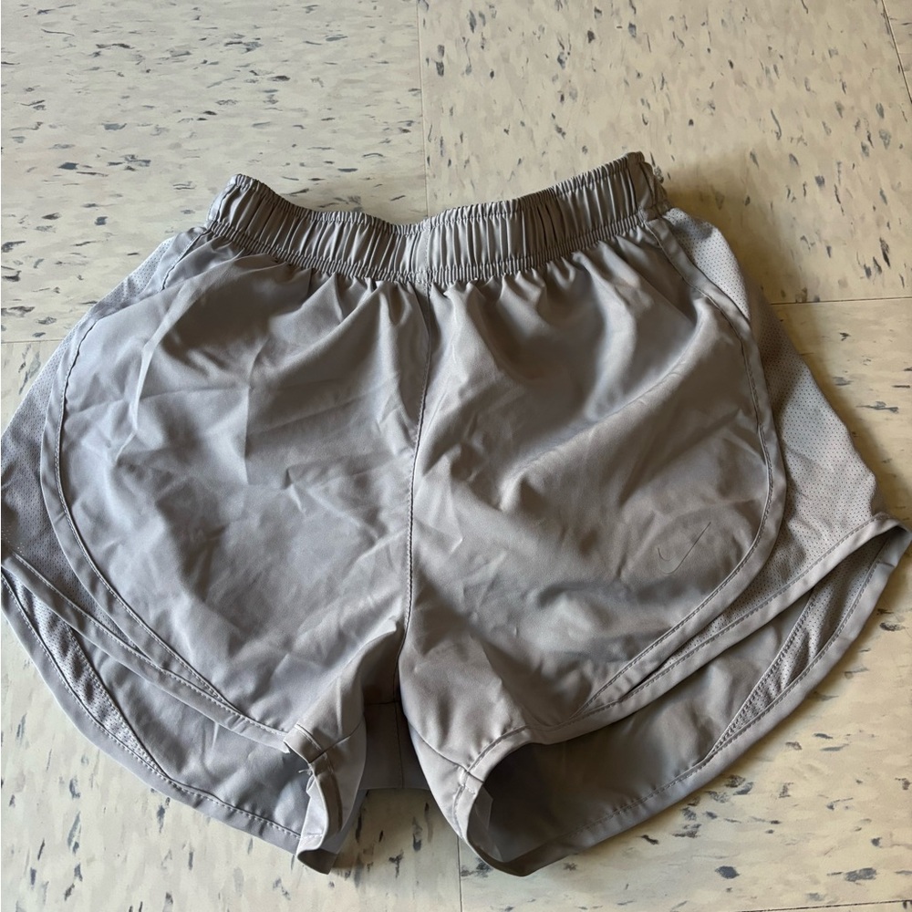 Gray nike shorts